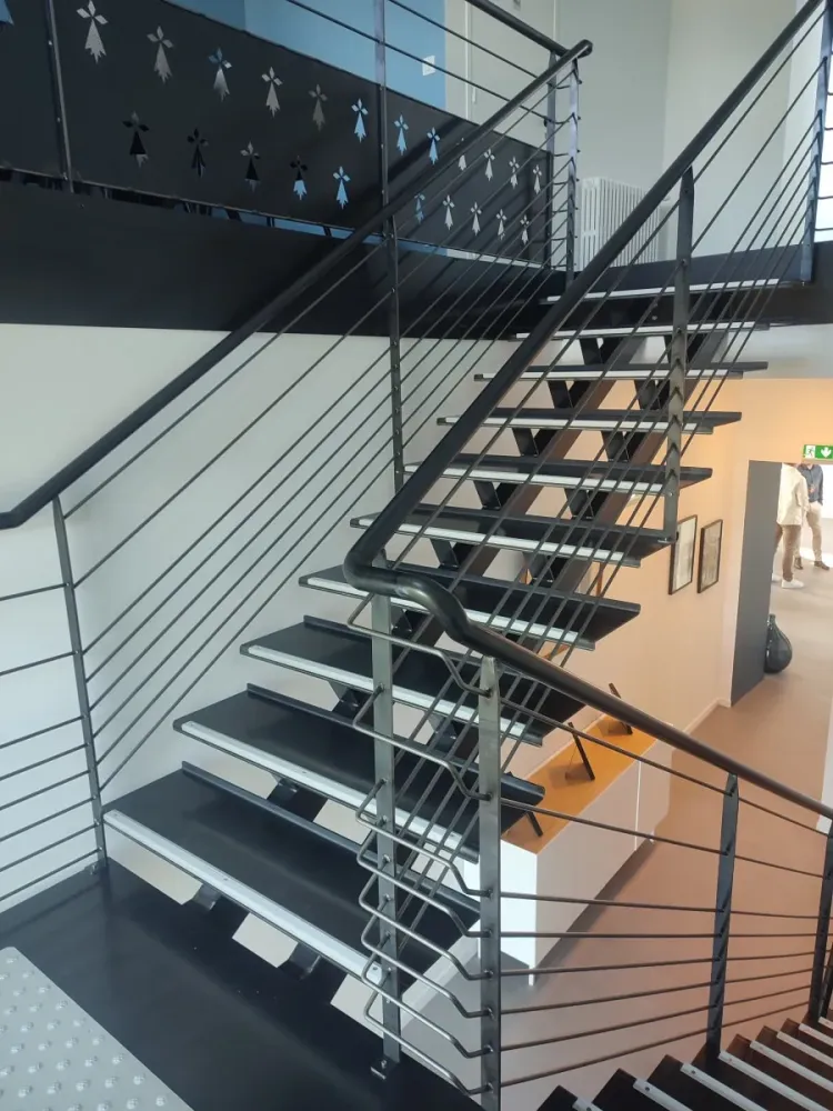 escalier métal
