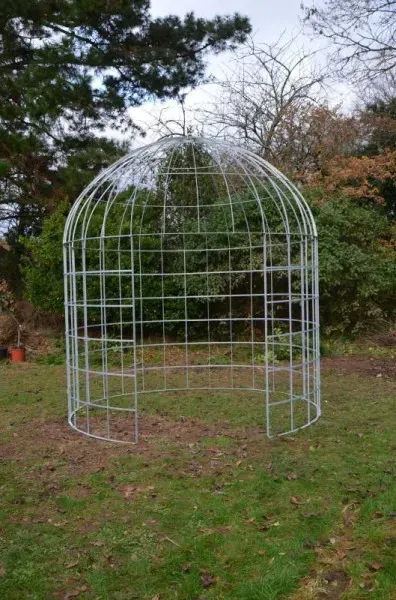 Gloriette-de-jardin-a-Mellac